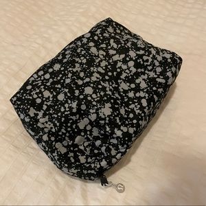 Lululemon Pouch